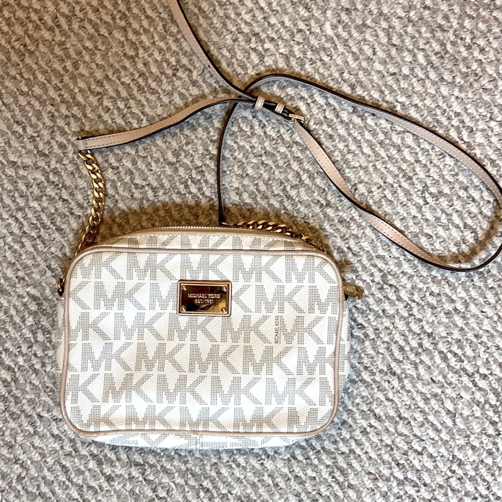 MICHAEL KORS Jet Set Large Vanilla Logo crossbody purse